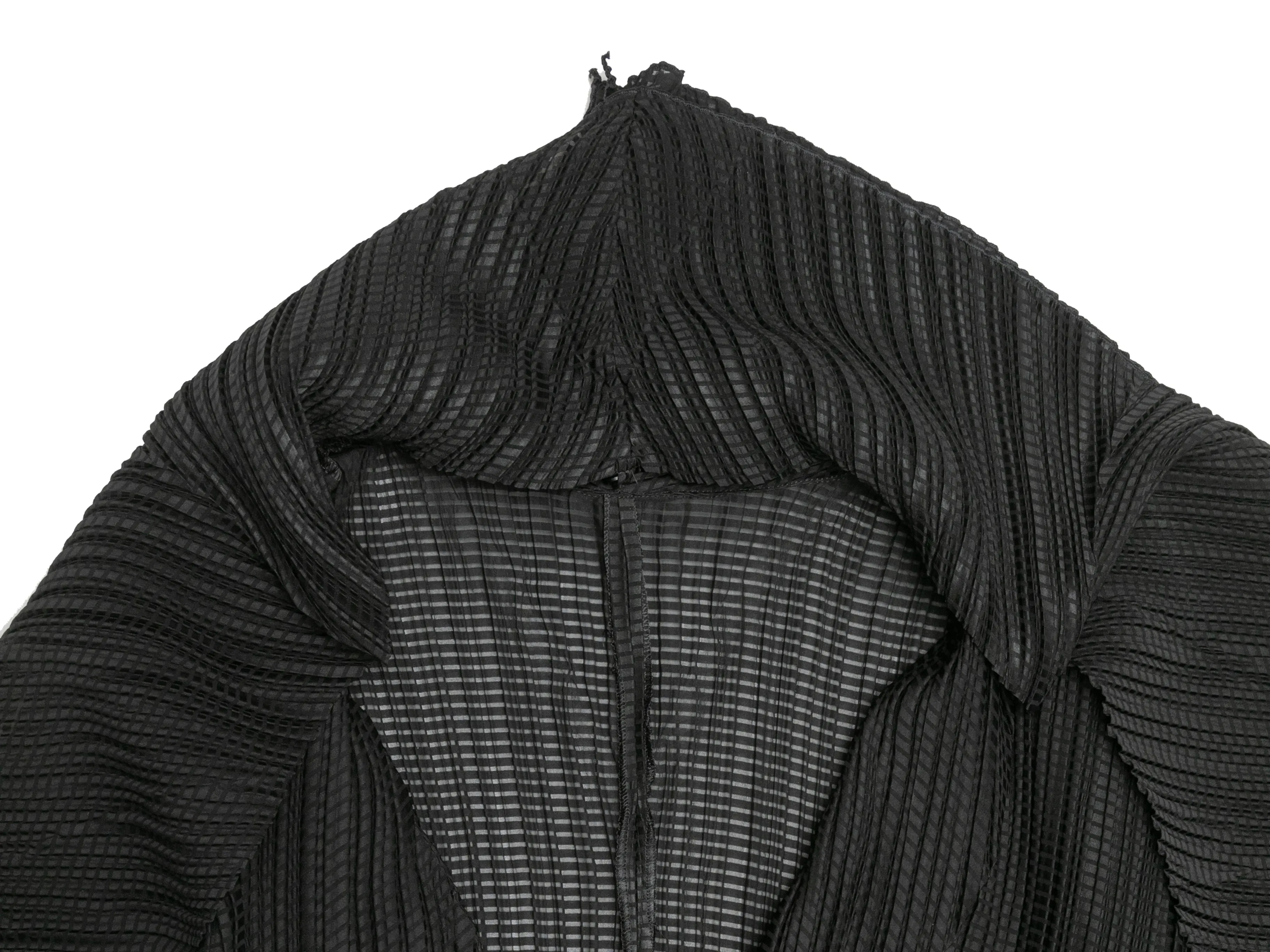 Black Issey Miyake Plisse Scarf-Accented Cardigan Designer Size 2