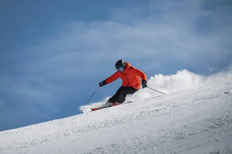 Kvitfjell Race Puffy Ski Jacket - Cherry Tomato