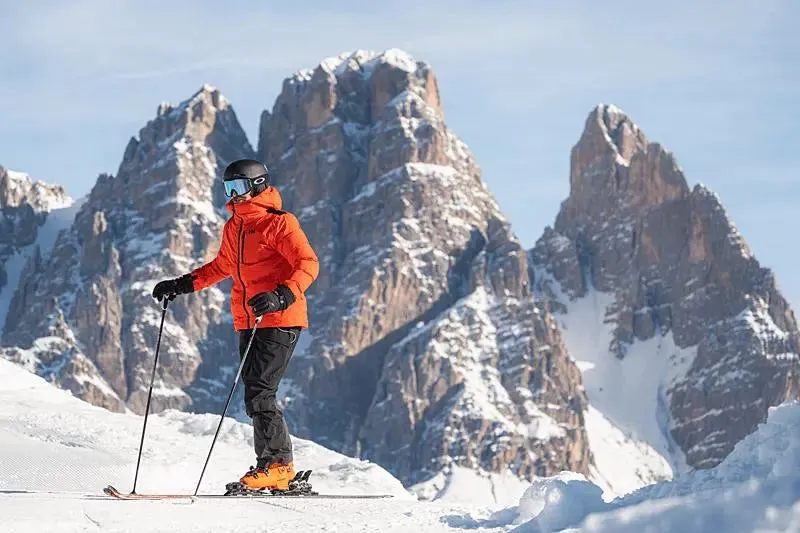 Kvitfjell Race Puffy Ski Jacket - Cherry Tomato