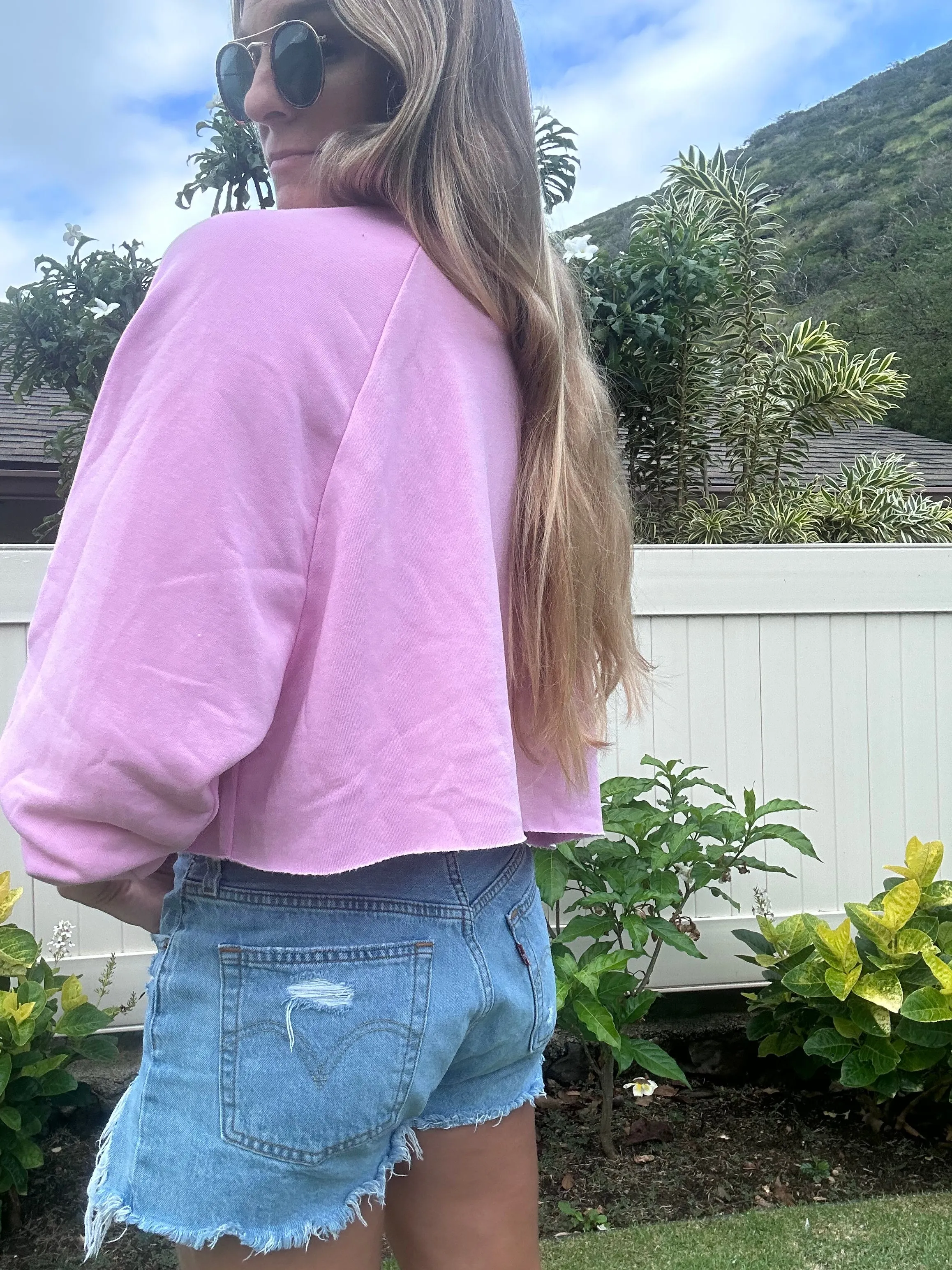 Make it Casual cropped sweatshirt