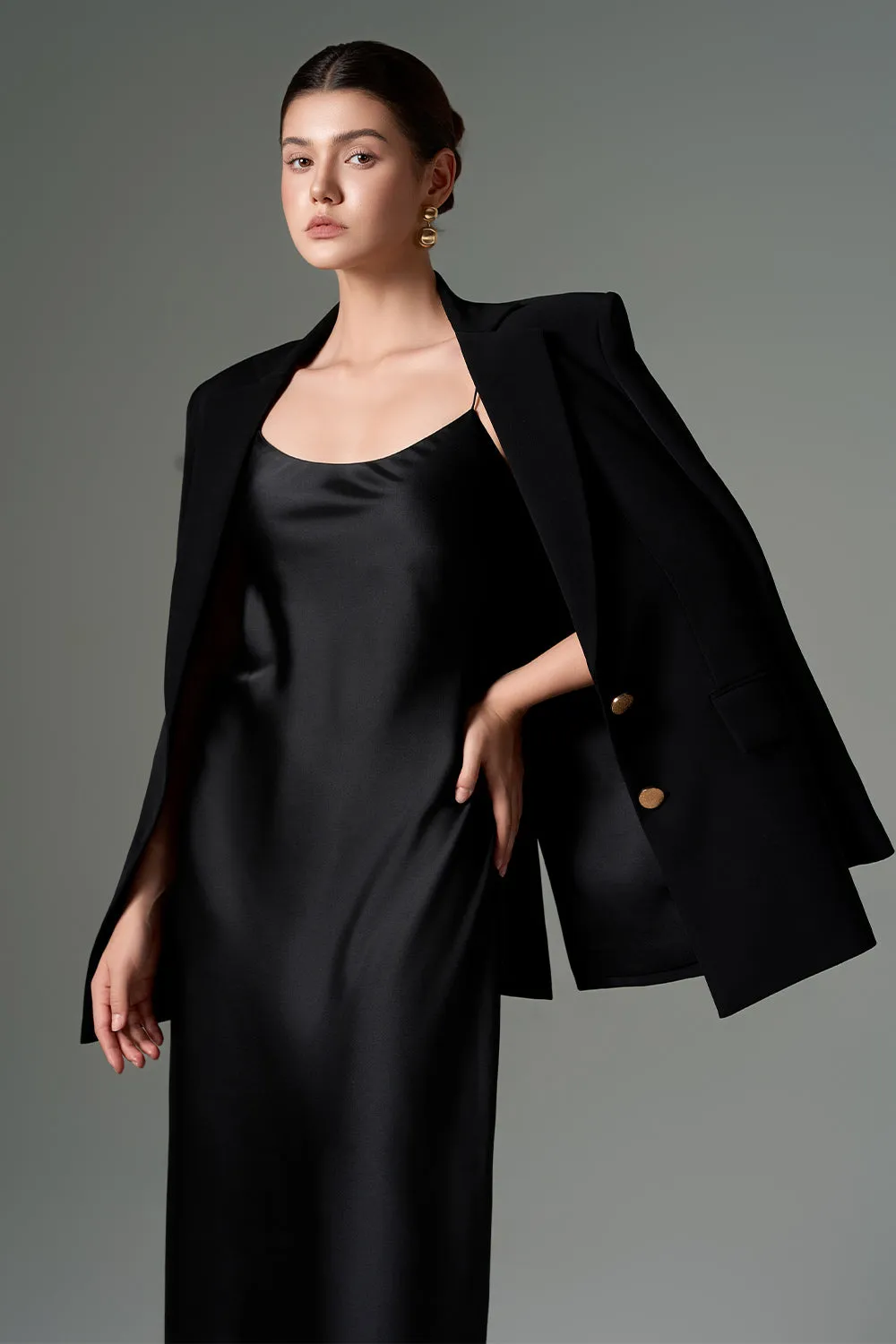 Noor Straight Notch Lapel Crepe Blazer