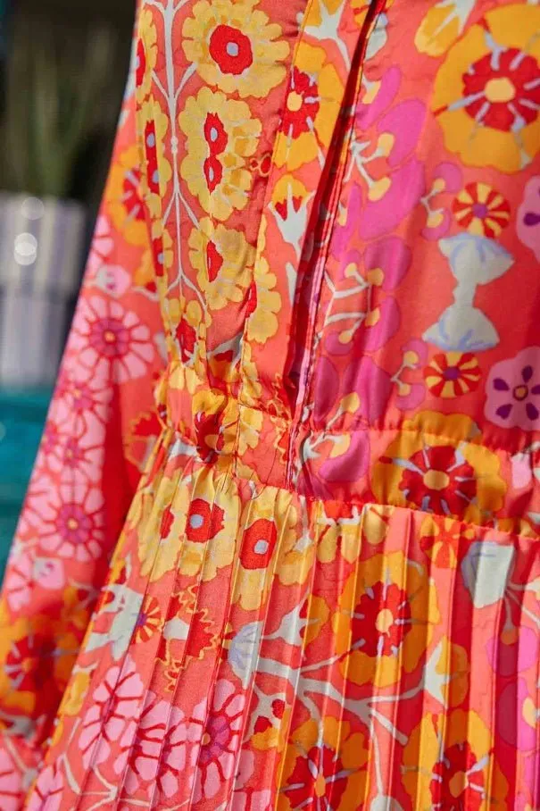 Patterned Pleated Satin Dress Pink