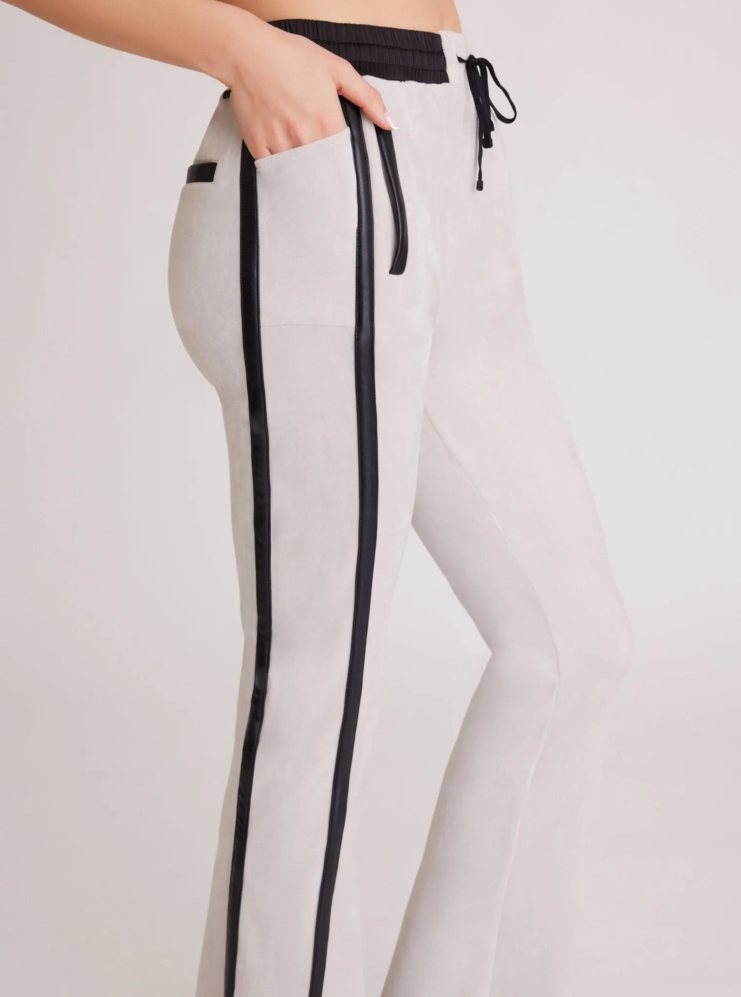 Sporty Velour Pant