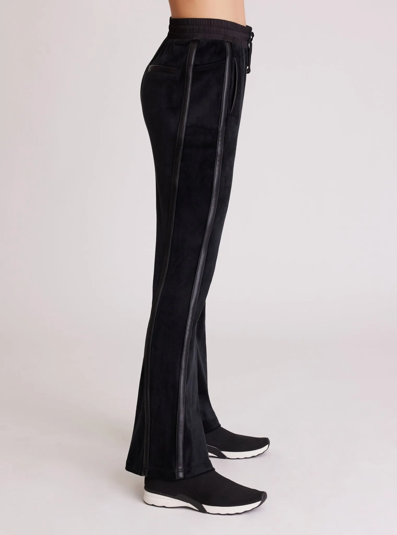 Sporty Velour Pant