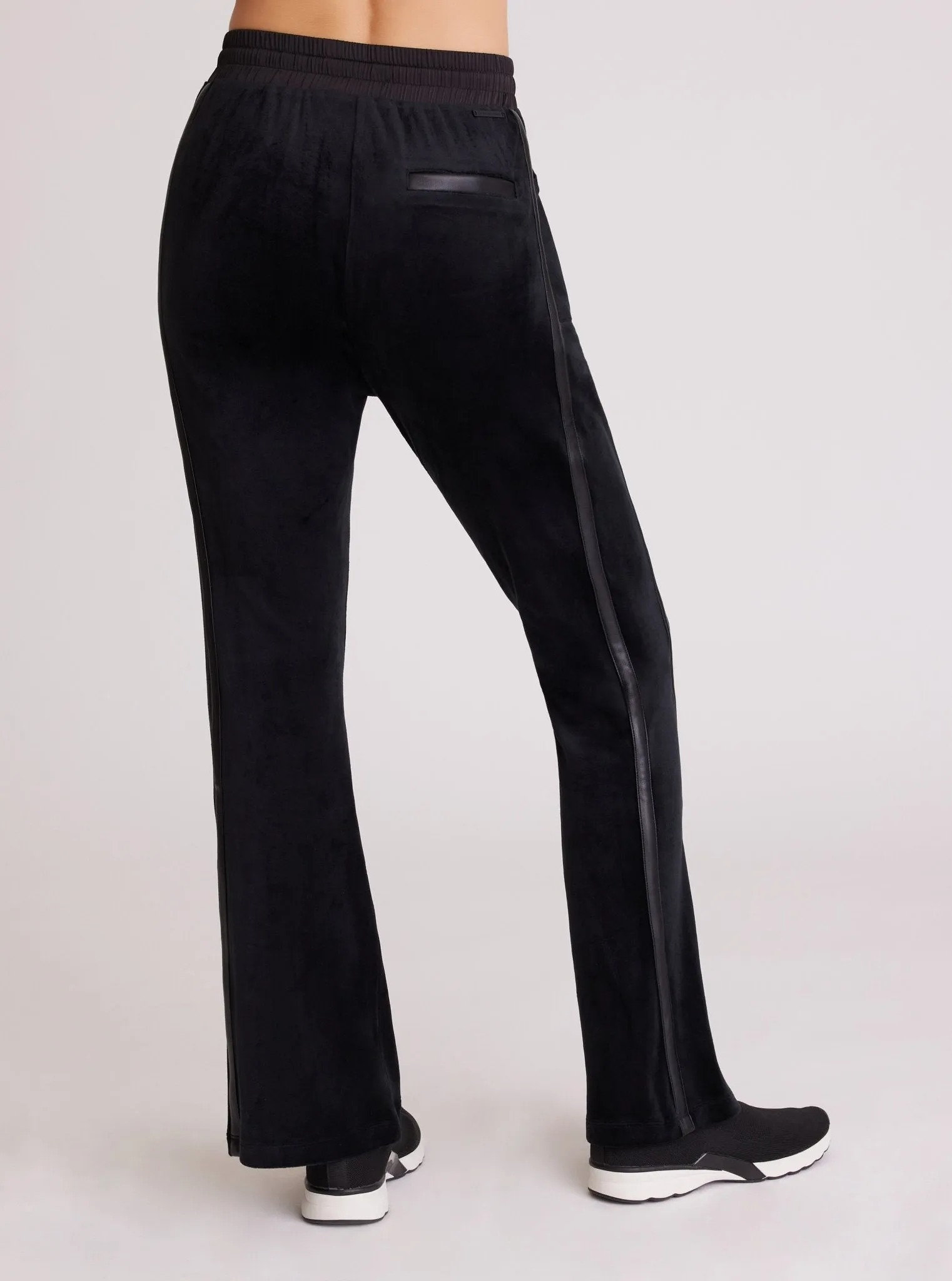 Sporty Velour Pant