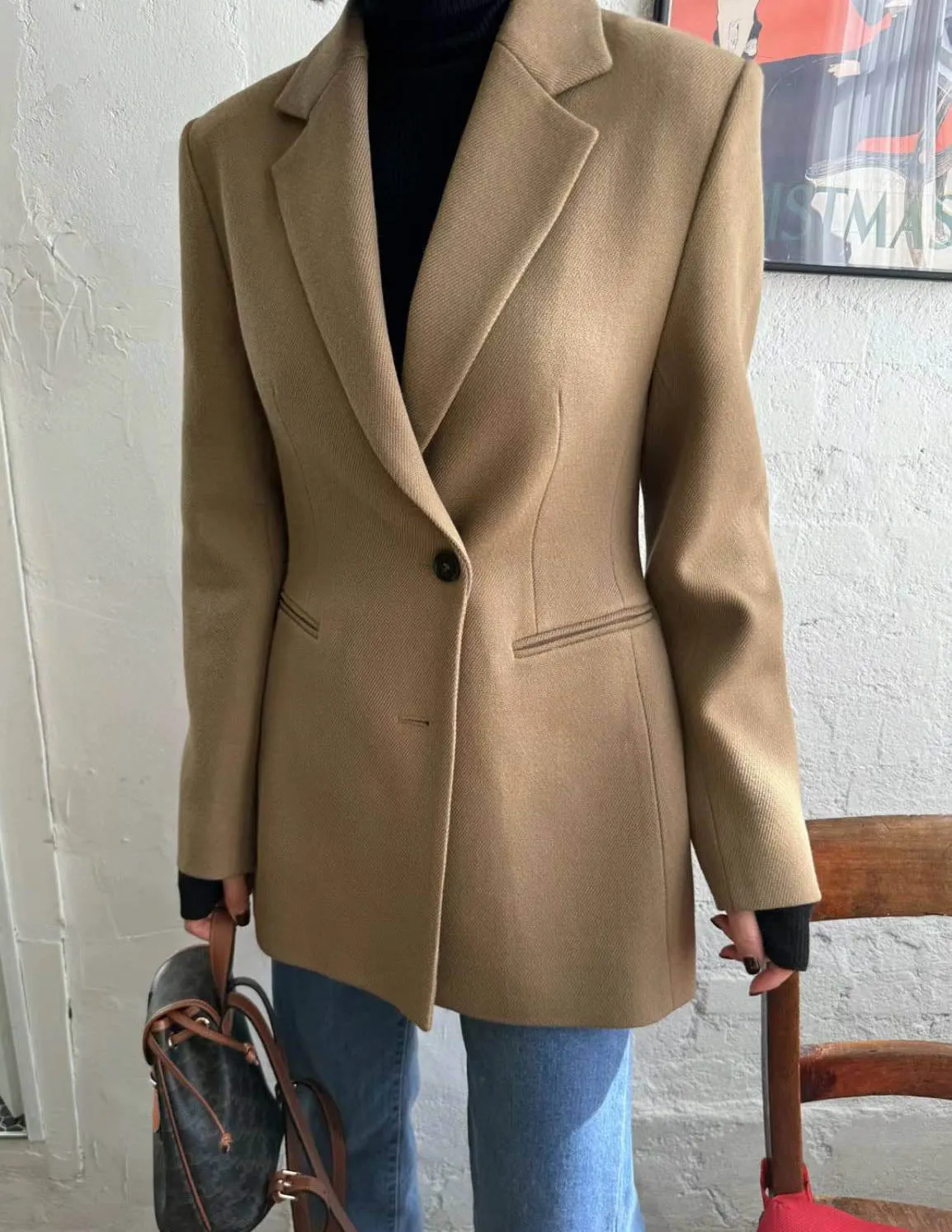 TWO BUTTON TAILORED BLAZER CARAMEL