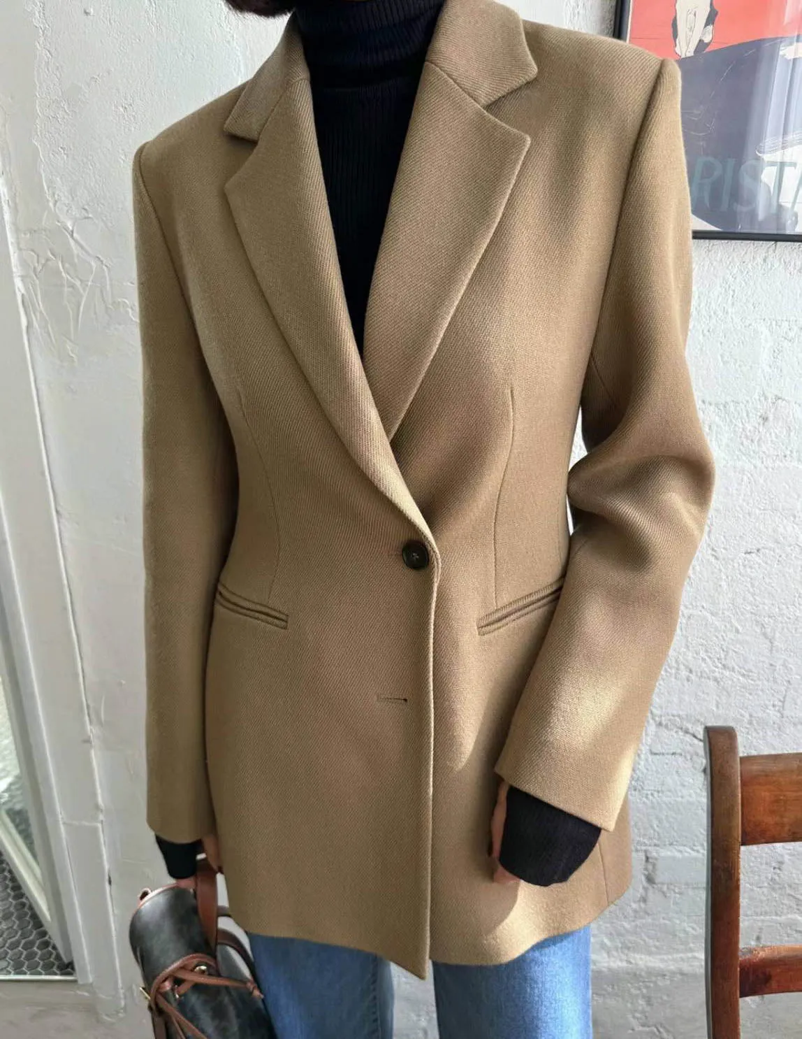 TWO BUTTON TAILORED BLAZER CARAMEL
