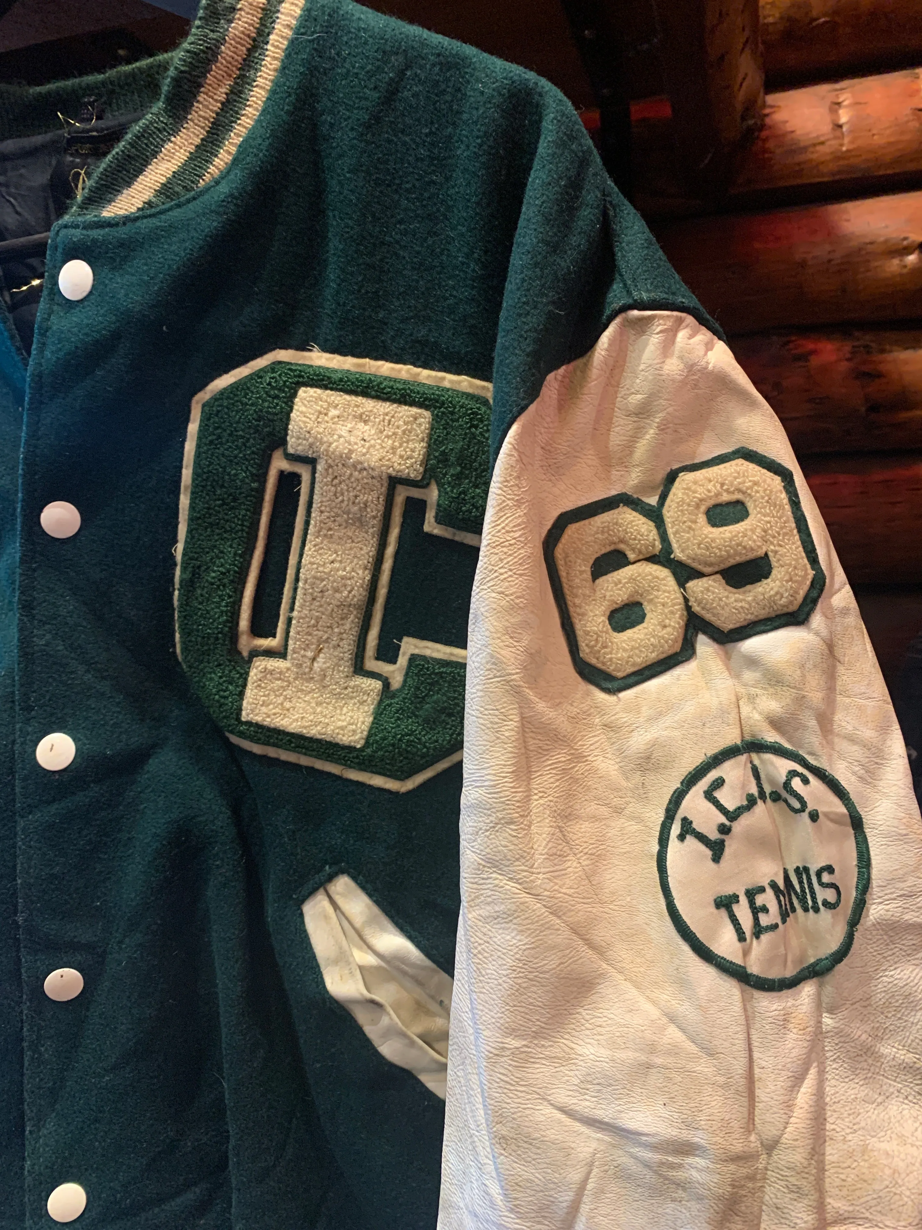 Vintage 1969 De Long Illiana Tennis Letterman. Small. FREE POSTAGE
